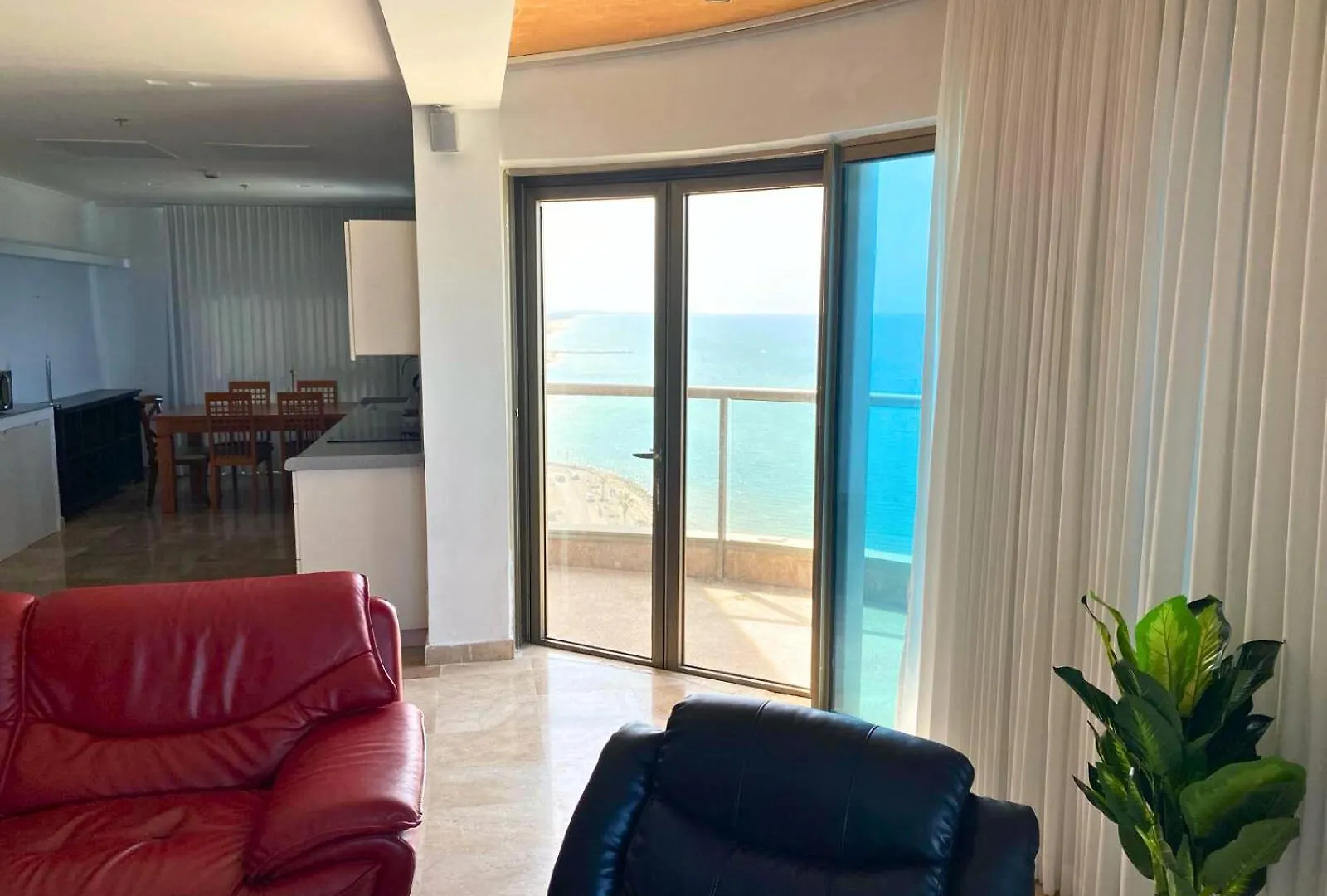 Almog Beach Apartments מגדלי חוף הכרמל חיפה 0*, Haifa